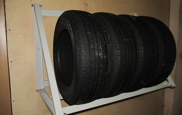 Как правильно хранить шины без дисков: в гараже, на балконе зимой